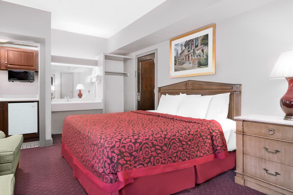 Days Inn By Wyndham Rochester Downtown Esterno foto